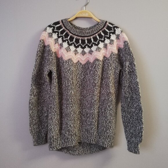 Bass Sweaters - Bass Grey / Pink Sweater with Decorative Yoke Size M